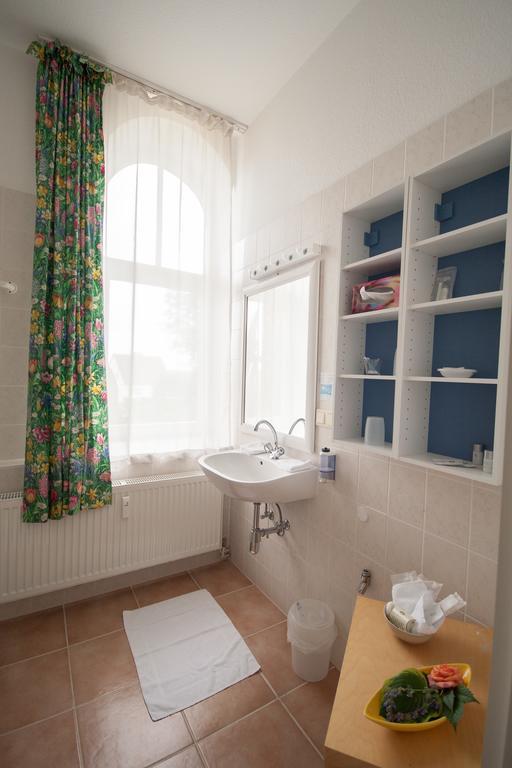 Hotel Gutshof Busch Sarstedt Room photo